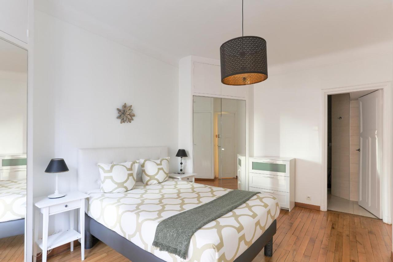 Appartement Place Du Trocadero Paris Luaran gambar